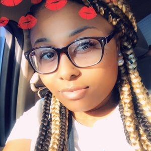 Meet your Posher, Bria